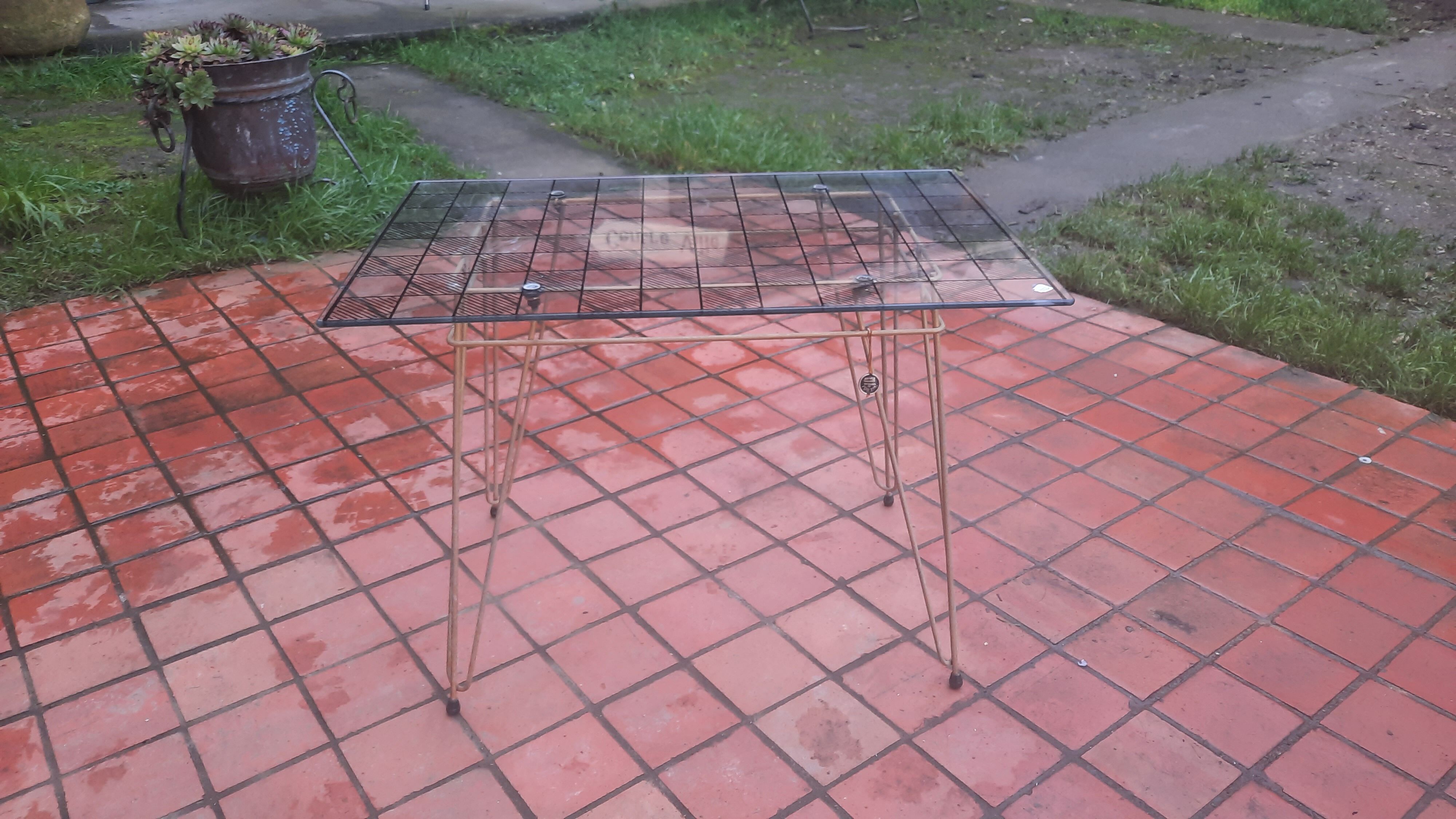 Coffee table year 50