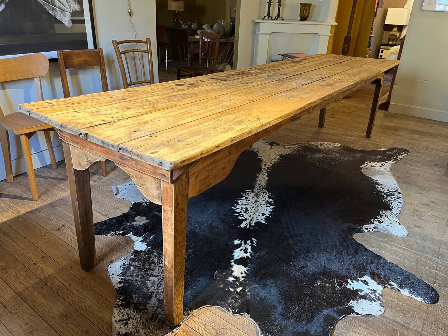 Large farmhouse table