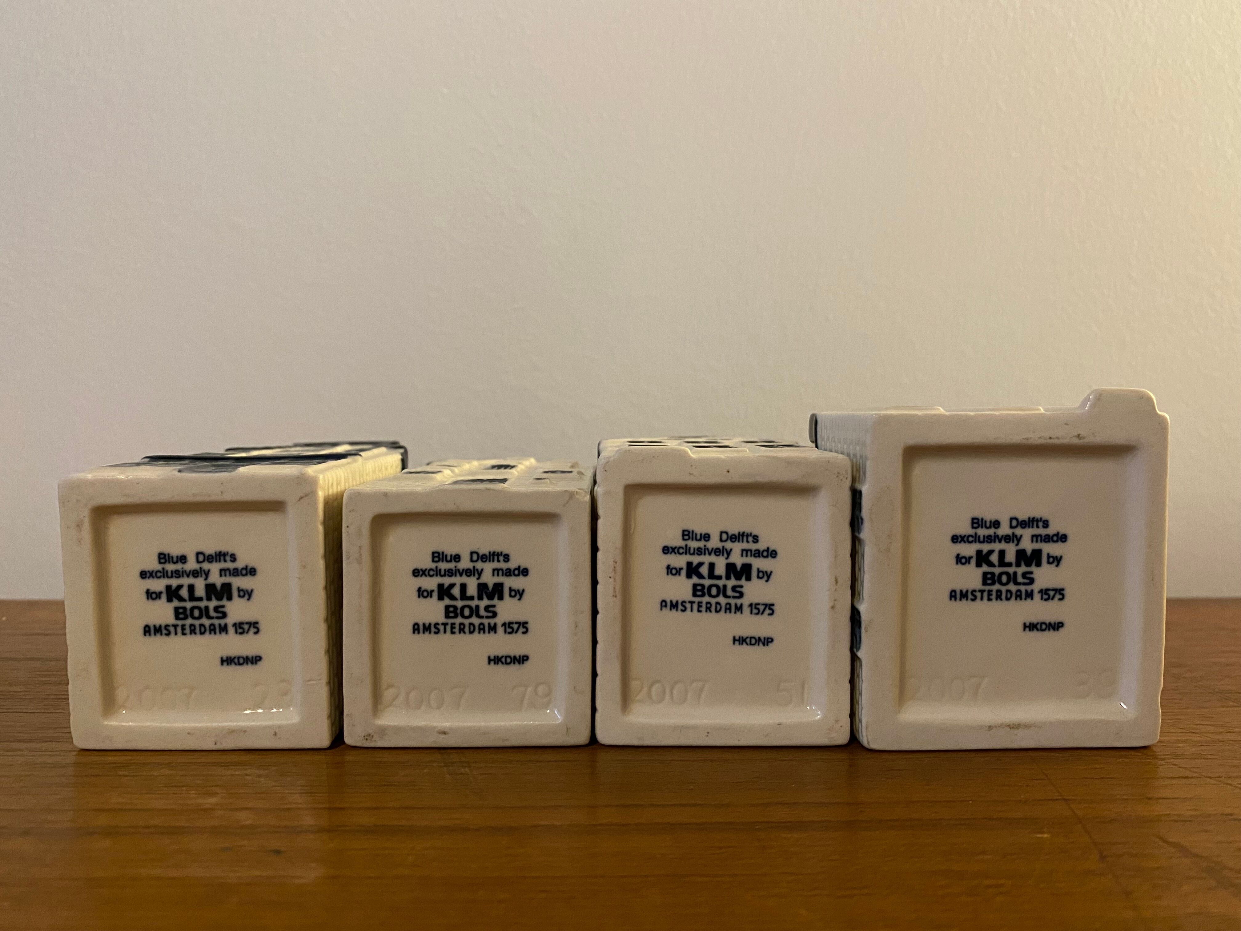 Blue delft's for KLM by BOLS