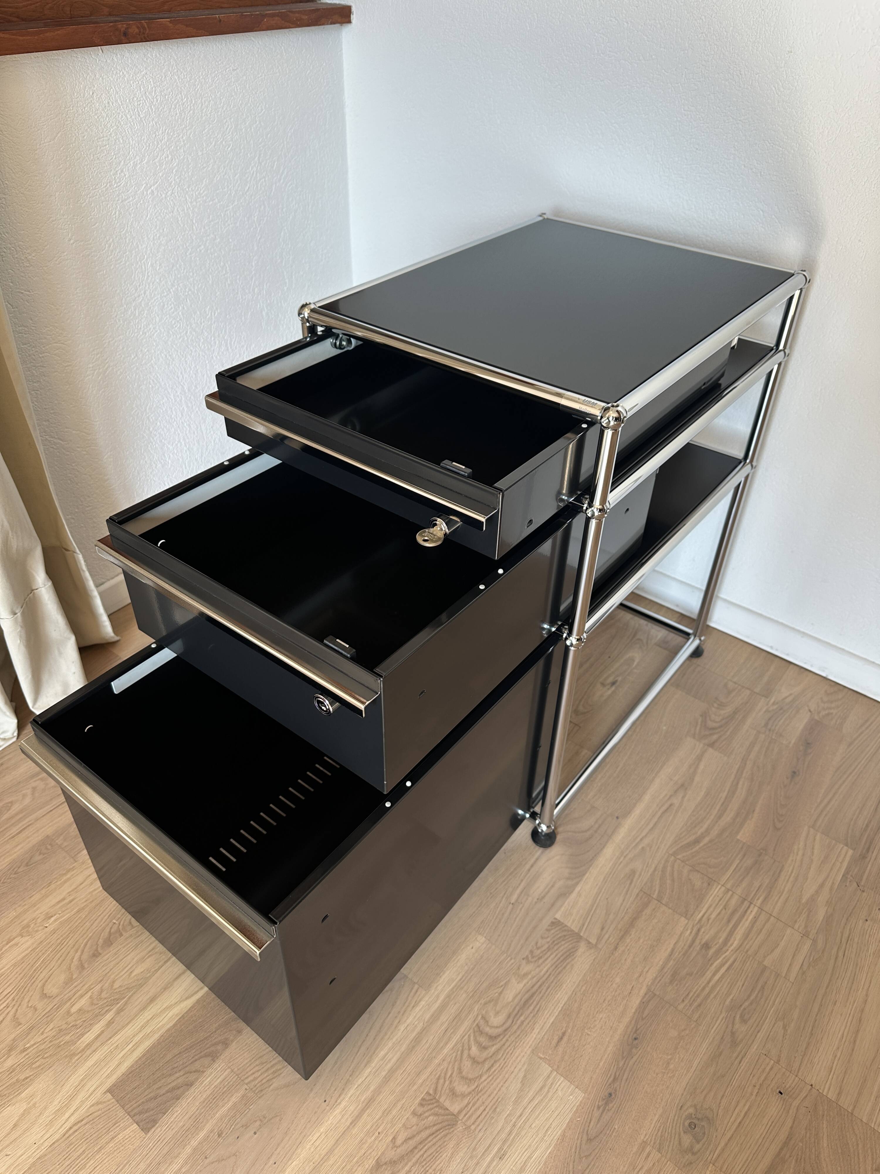 USM Haller cabinet in Graphite Black