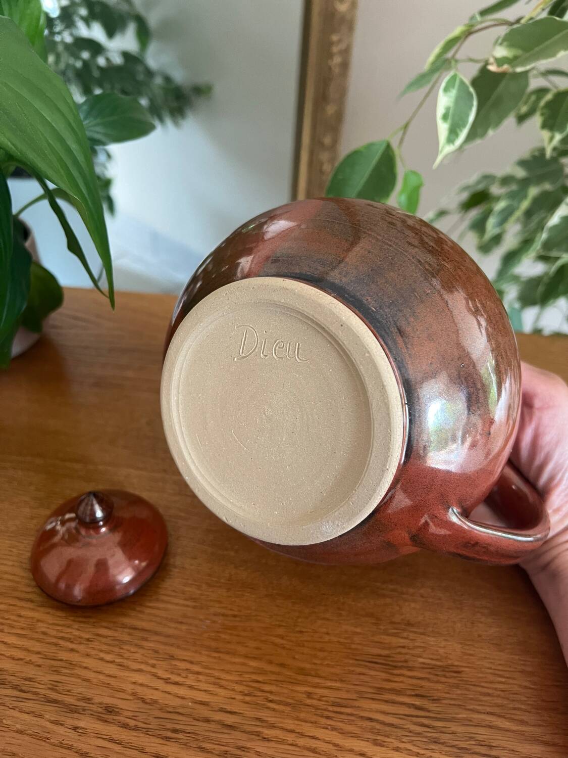 Brick red sandstone teapot from Saint Amand en Puisaye