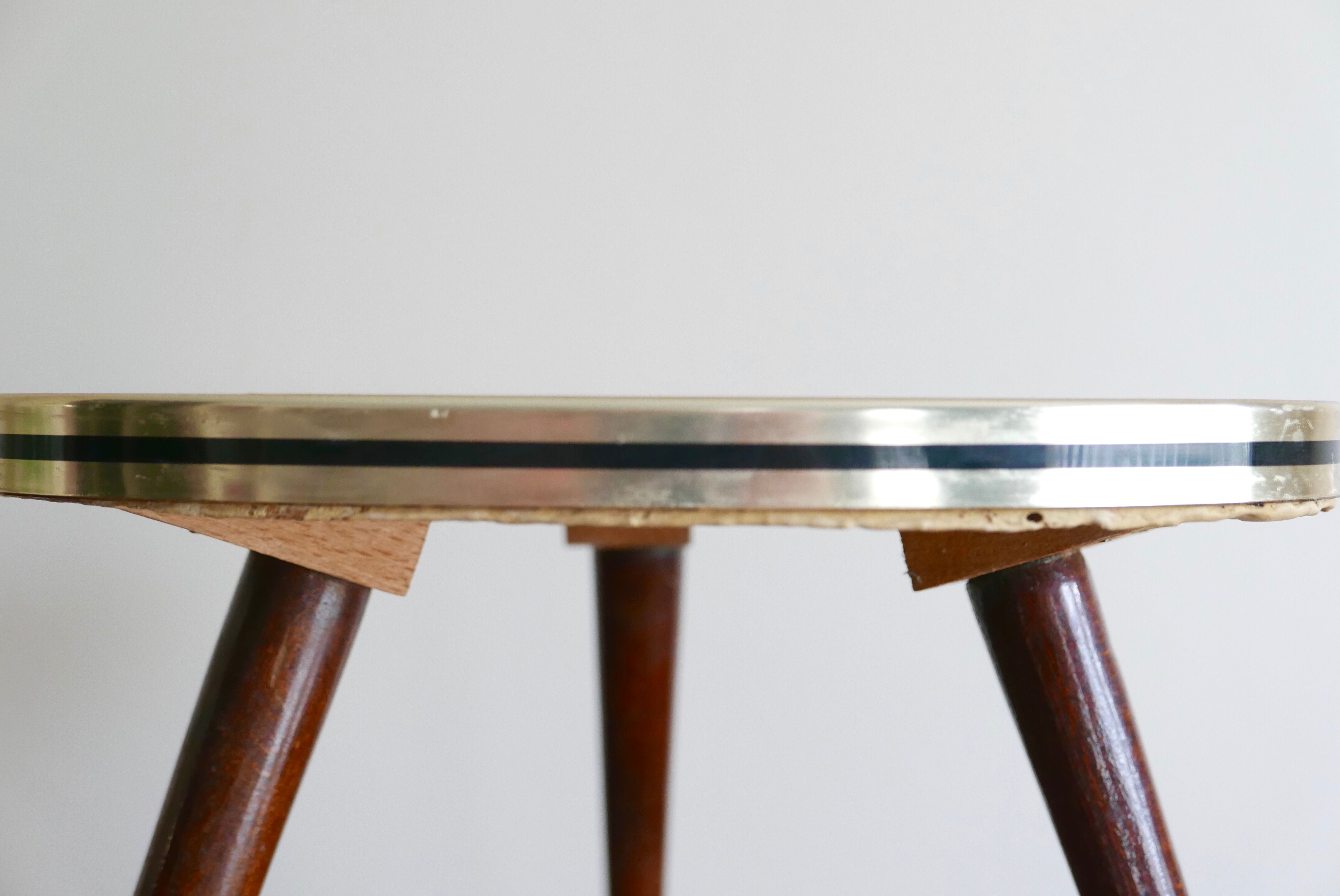 Table tripod set abstract, door harness plant - 50 years