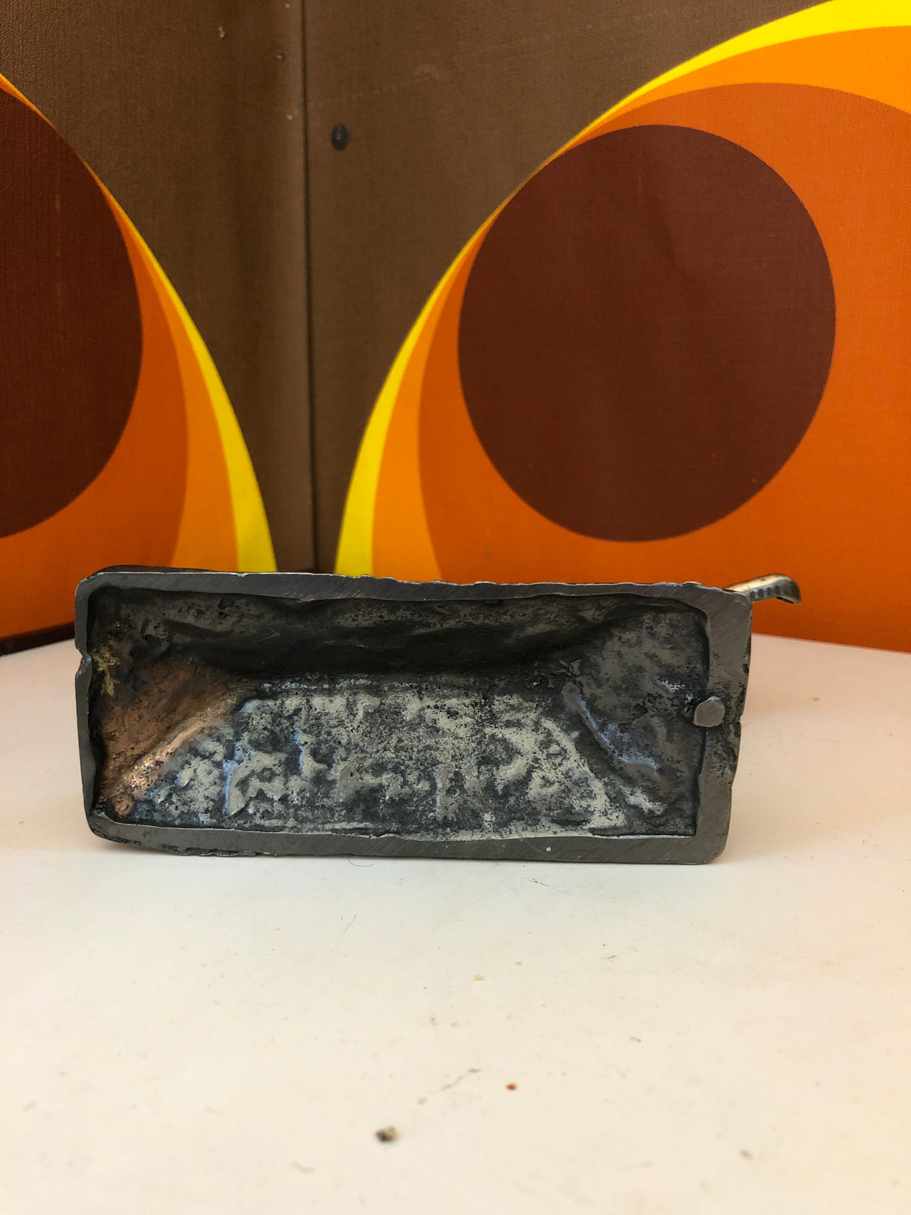 Paper press Bronze sculpture cat signed lohé