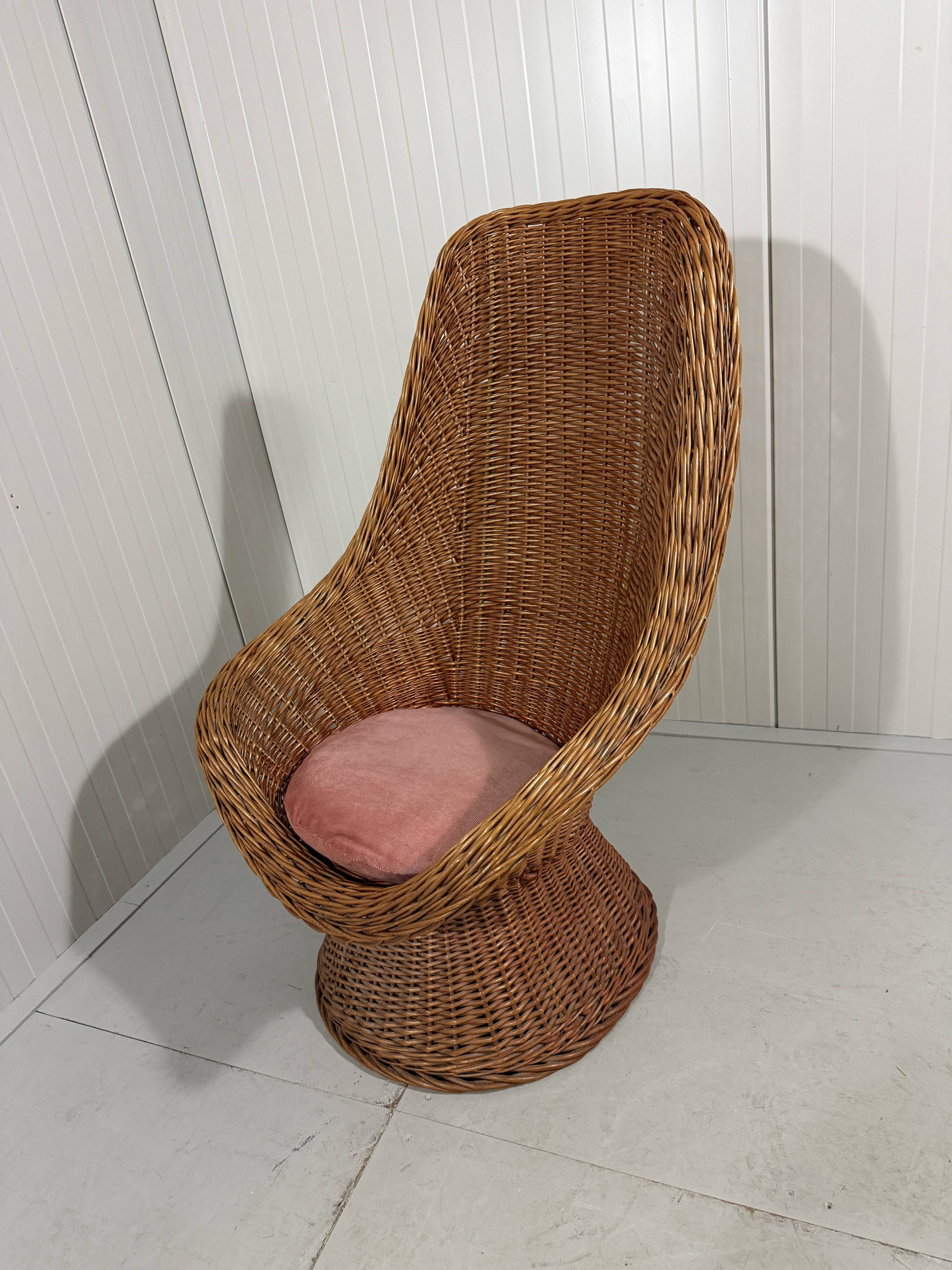 Vintage wicker chair 1970's