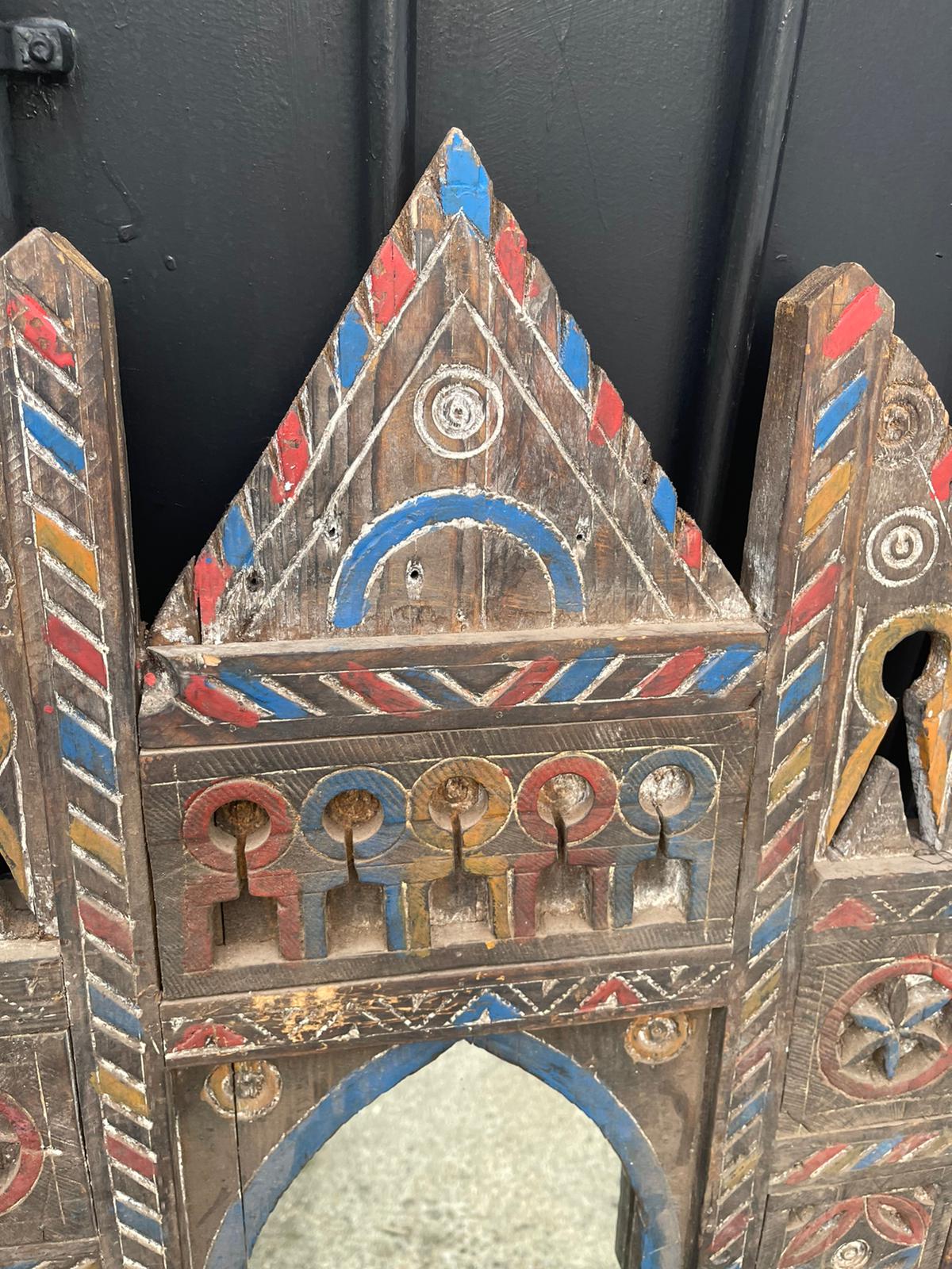 Moroccan mirror.  1m27x0m65.