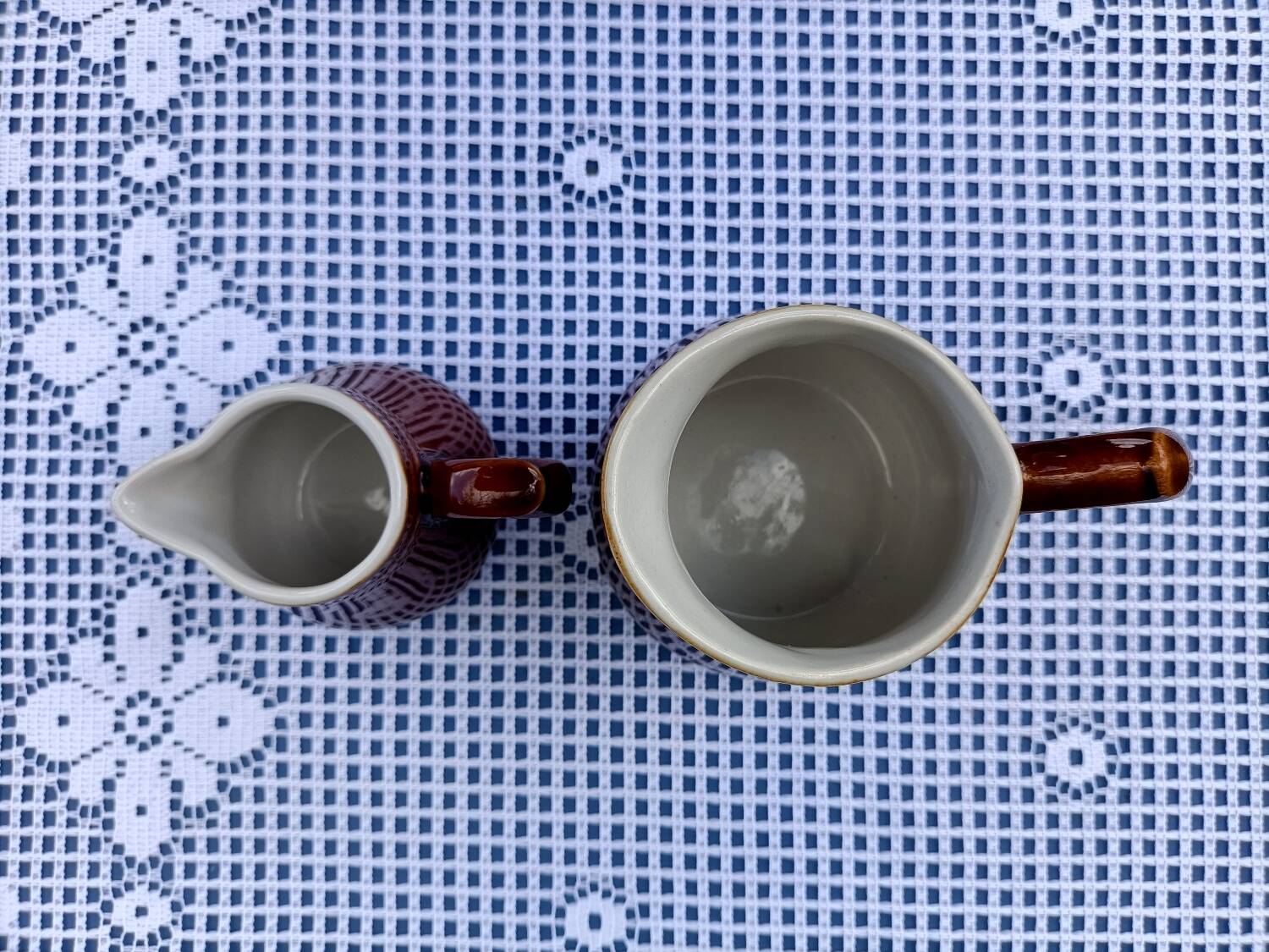 Retro ceramic milk jugs 💐