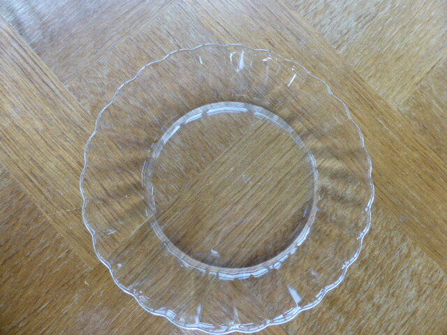 Dish and 6 duralex plates in vintage transparent glass 1970