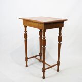 Table d'appoint en de de vers l’année 1910