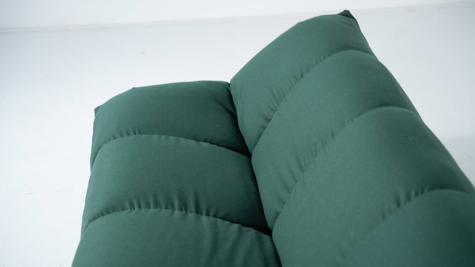 Mid-Century Modern Green Papillon Sofa by Giovannetti, Italy