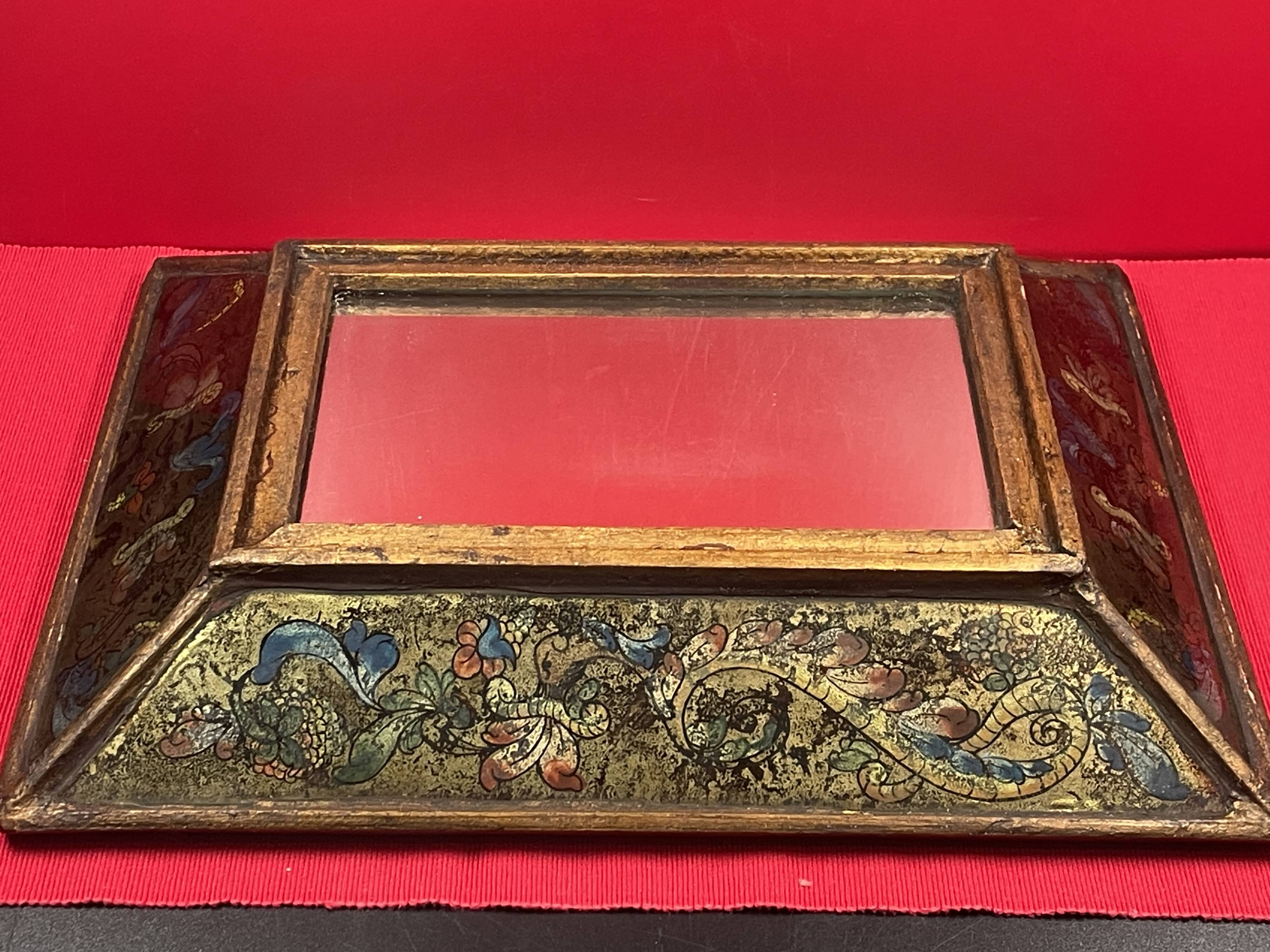 Old Italian mirror, eglomise glass in pareclose, recent central mirror