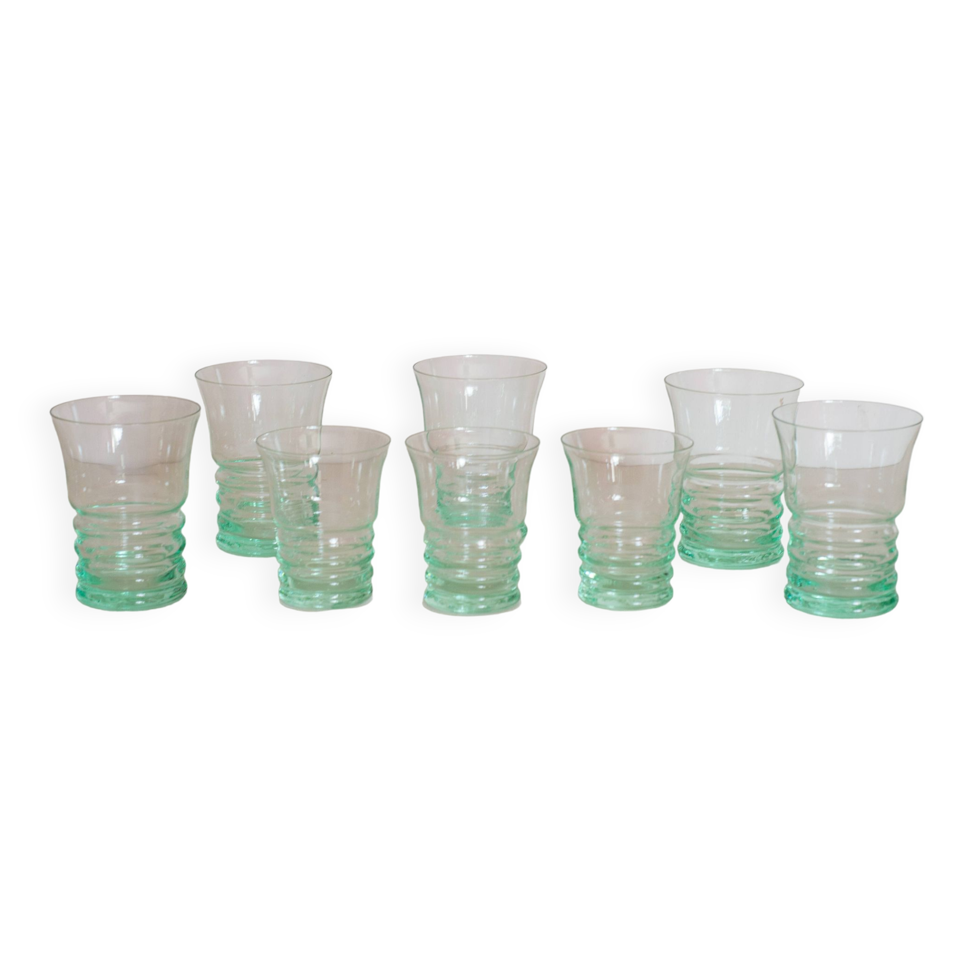 Set of 8 green glasses