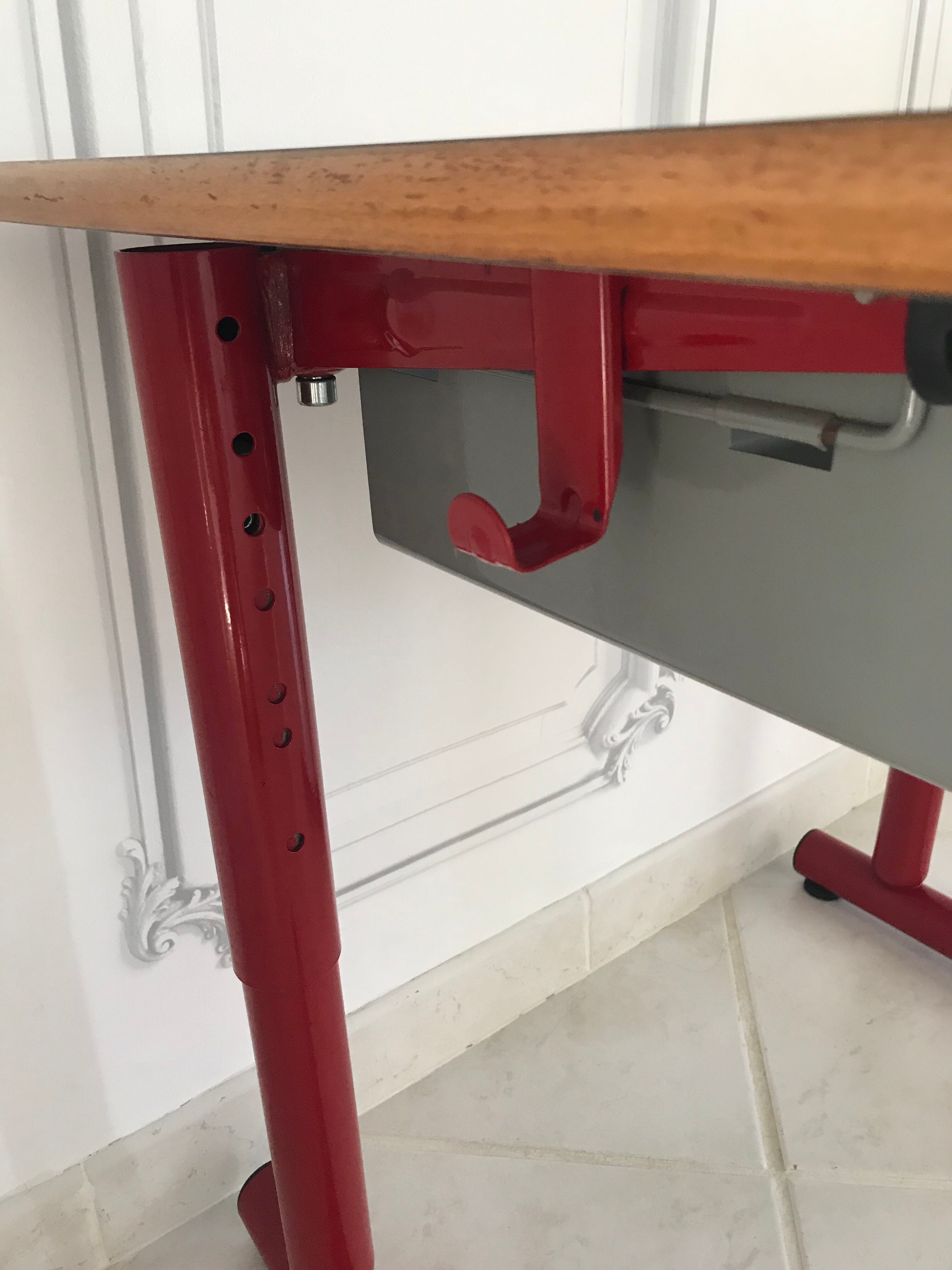 Schoolboy's desk 80s