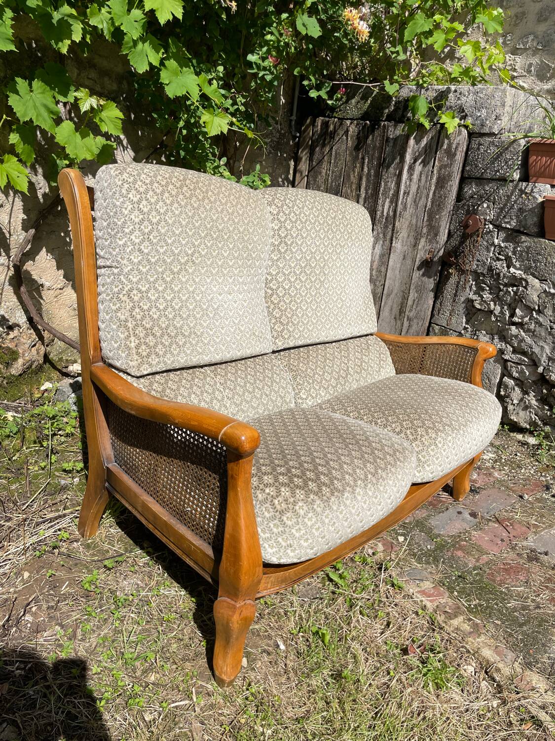 Sofa in wood, cane and green velvet