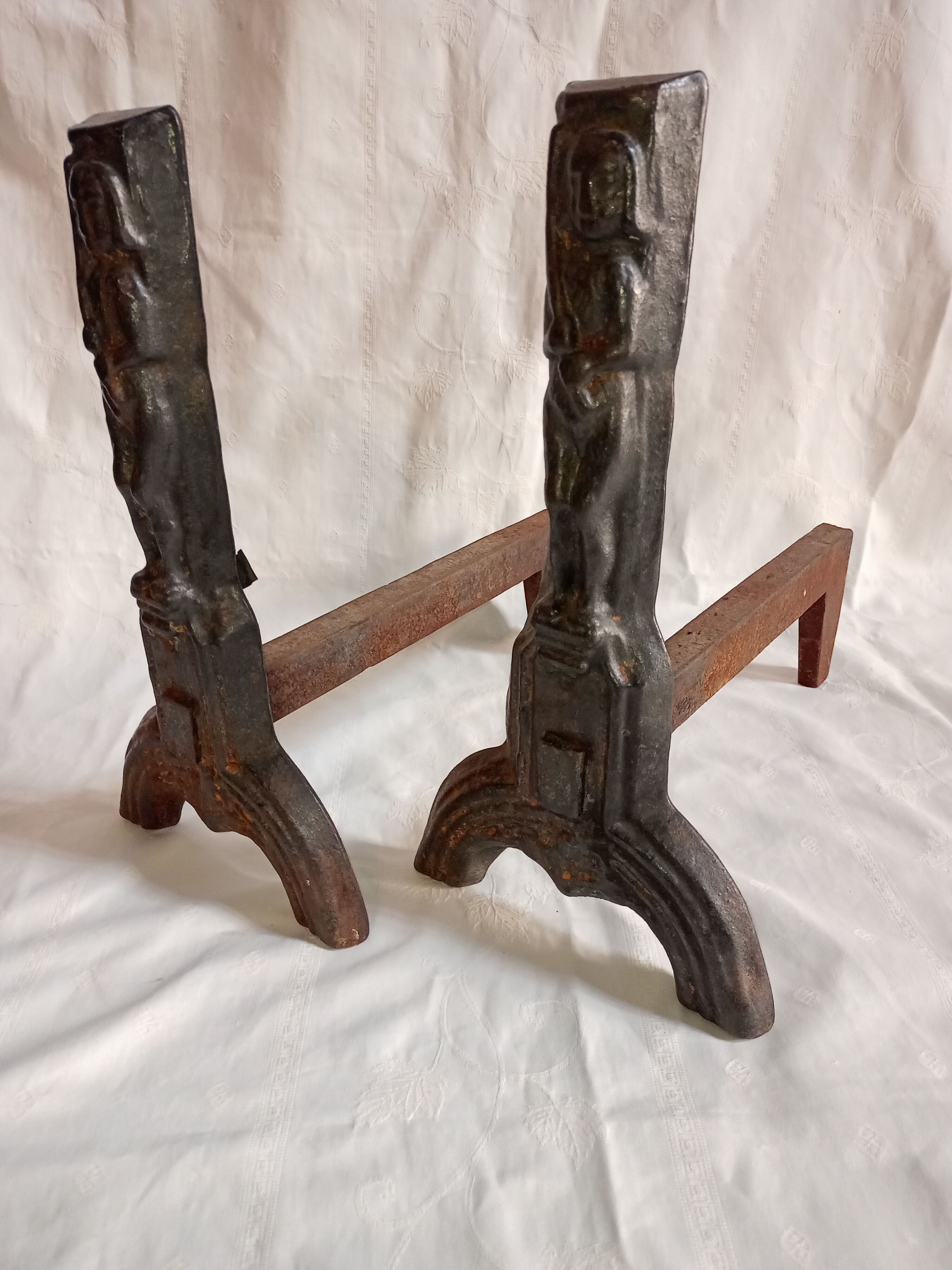 Chenet high period style