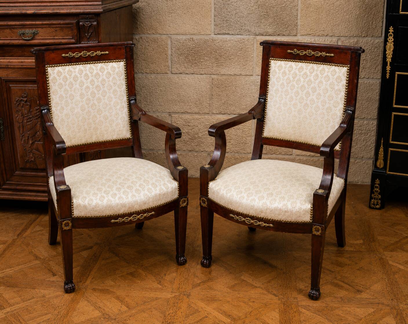 Paire de fauteuils d'époque Empire, réalisée en acajou