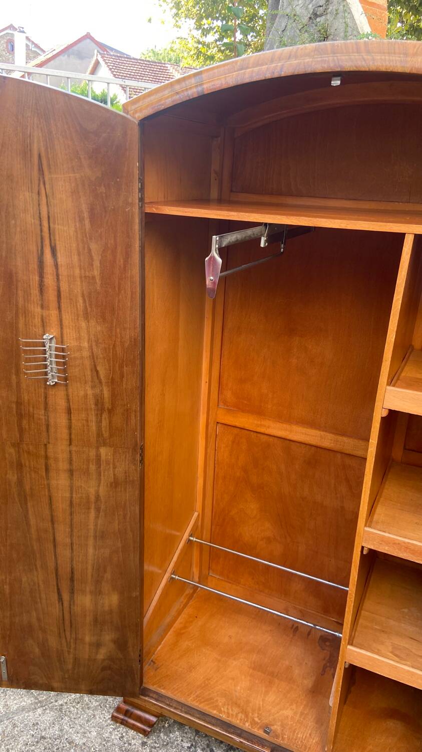 Small Art Deco cabinet 1930 in elm burl