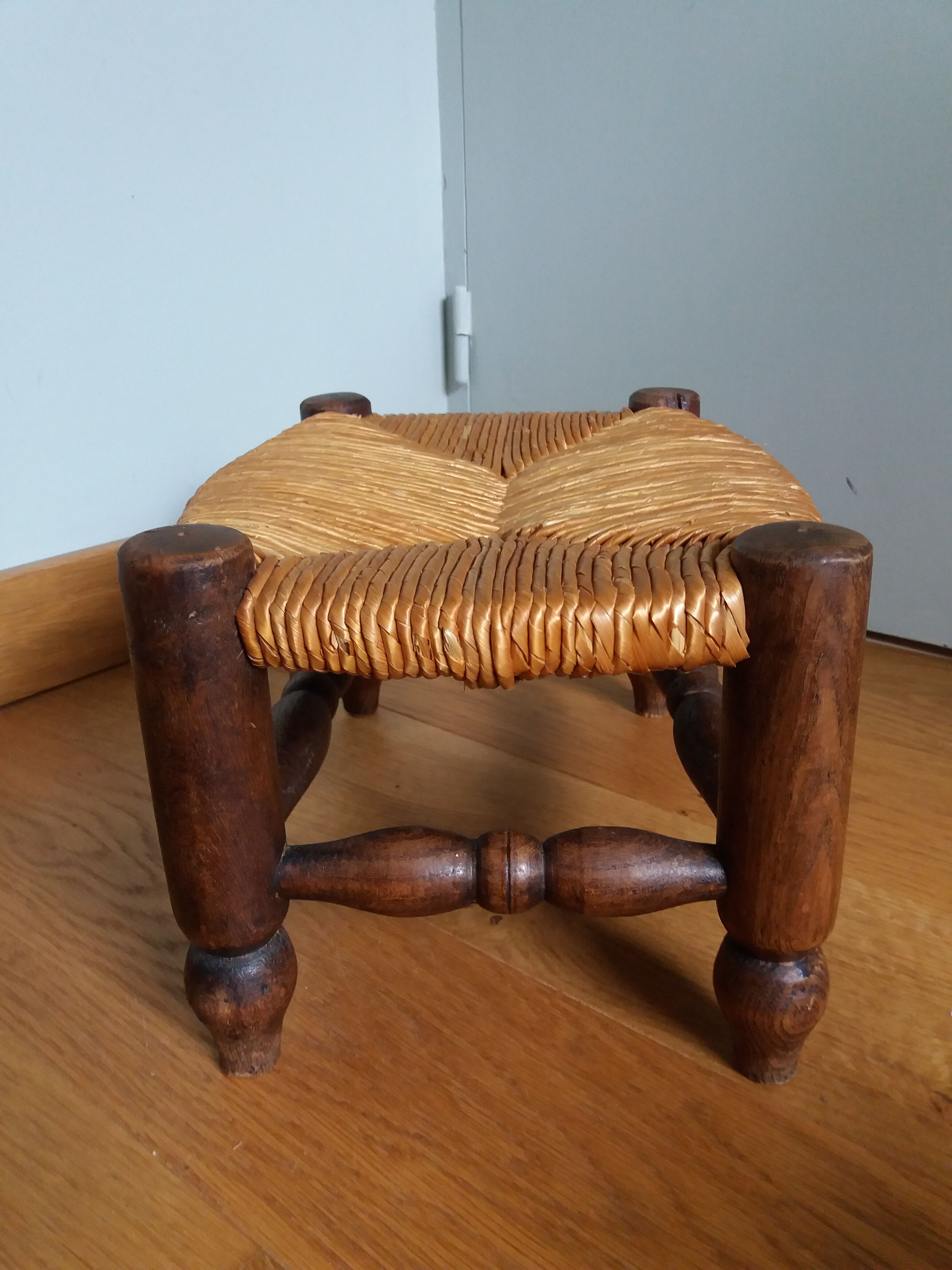 Footrest low stool wood and straw