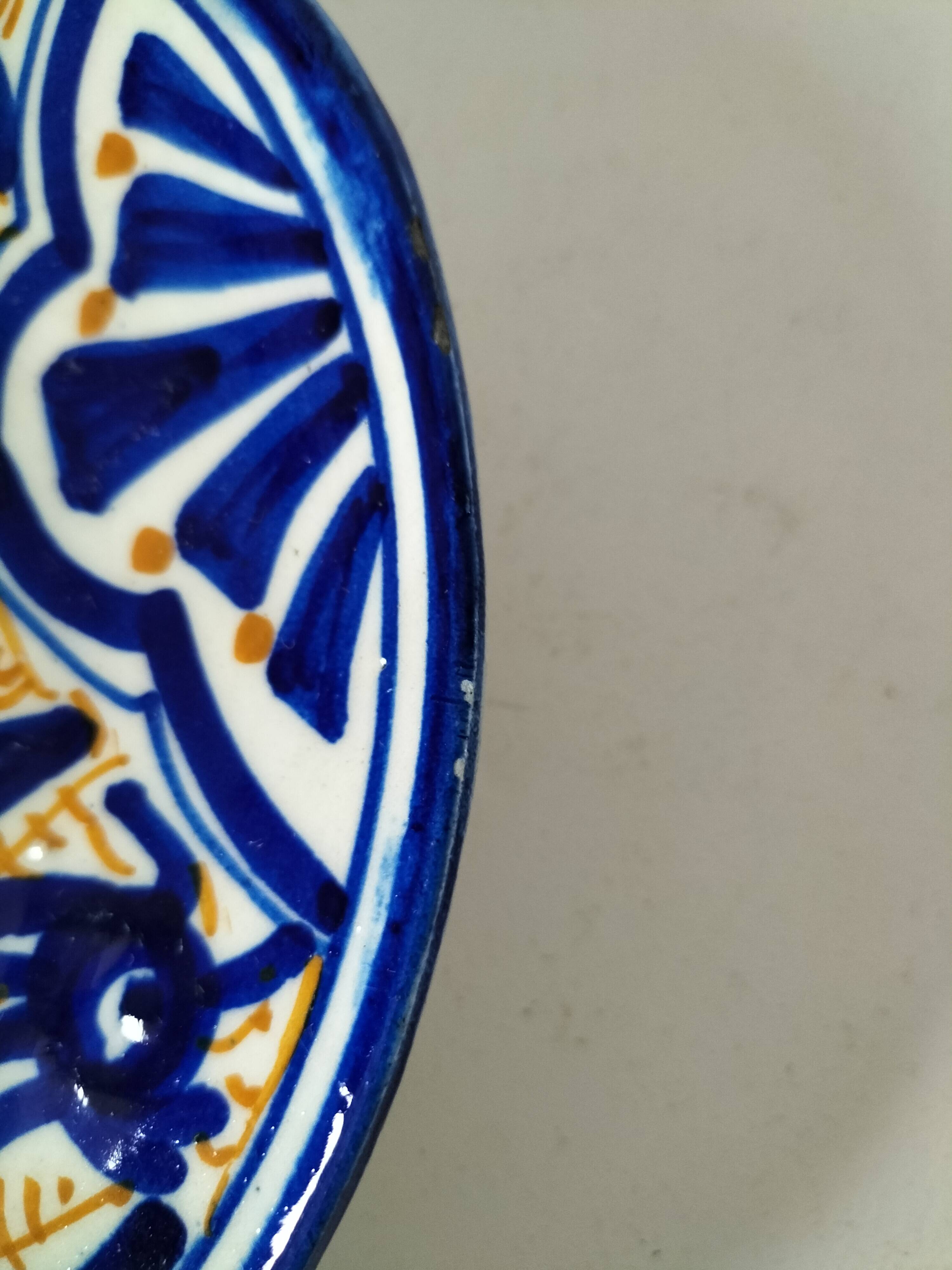 Vintage Spanish artisan plate (attributed to Talavera - Castile)