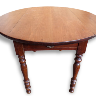 Beautiful table in solid mahogany with drawer components