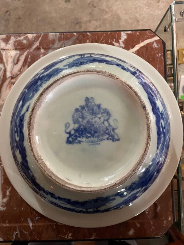 Pichet et bol en grès bleu et blanc Victoria Ware
