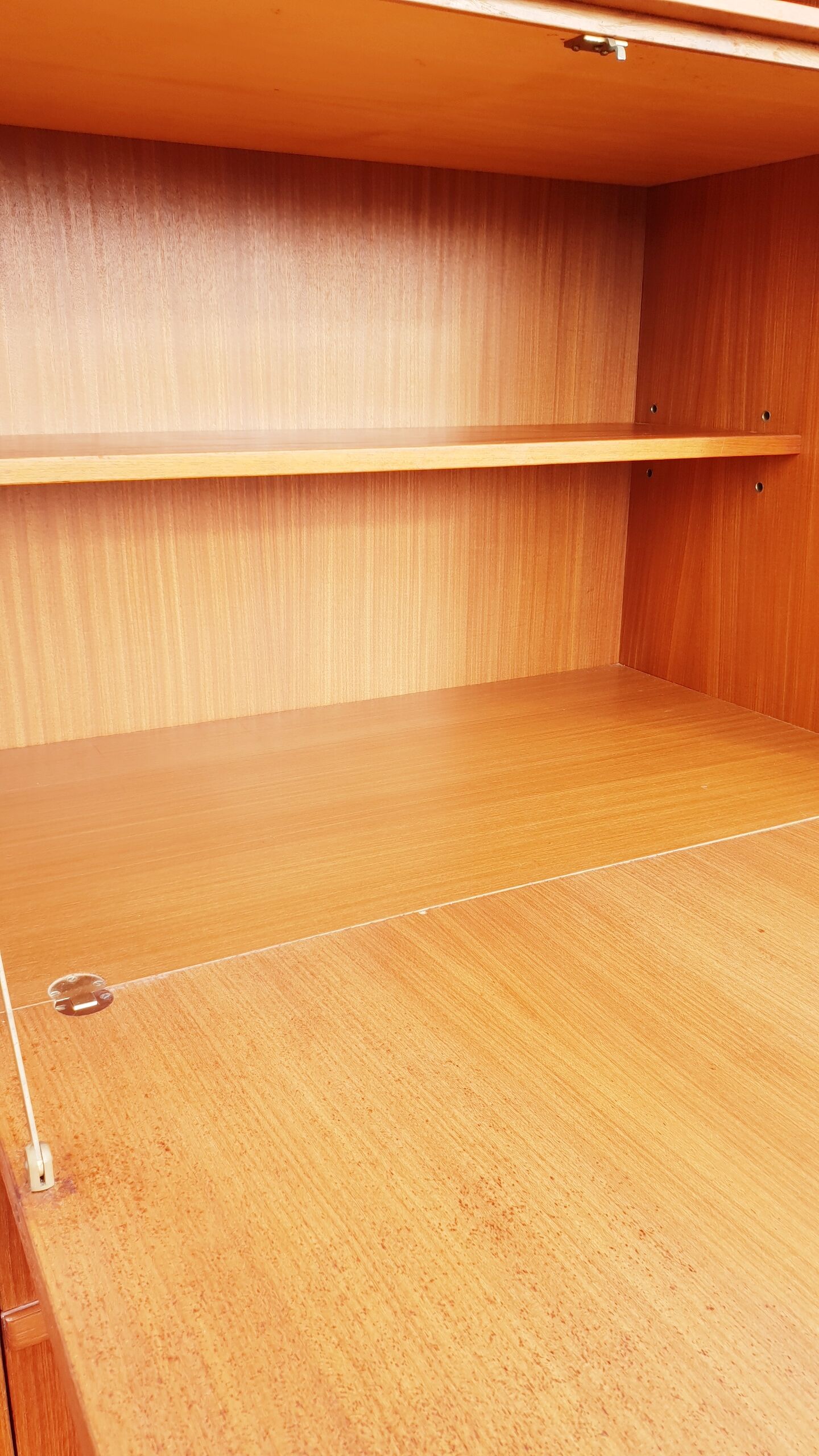 Scandinavian secretary cabinet