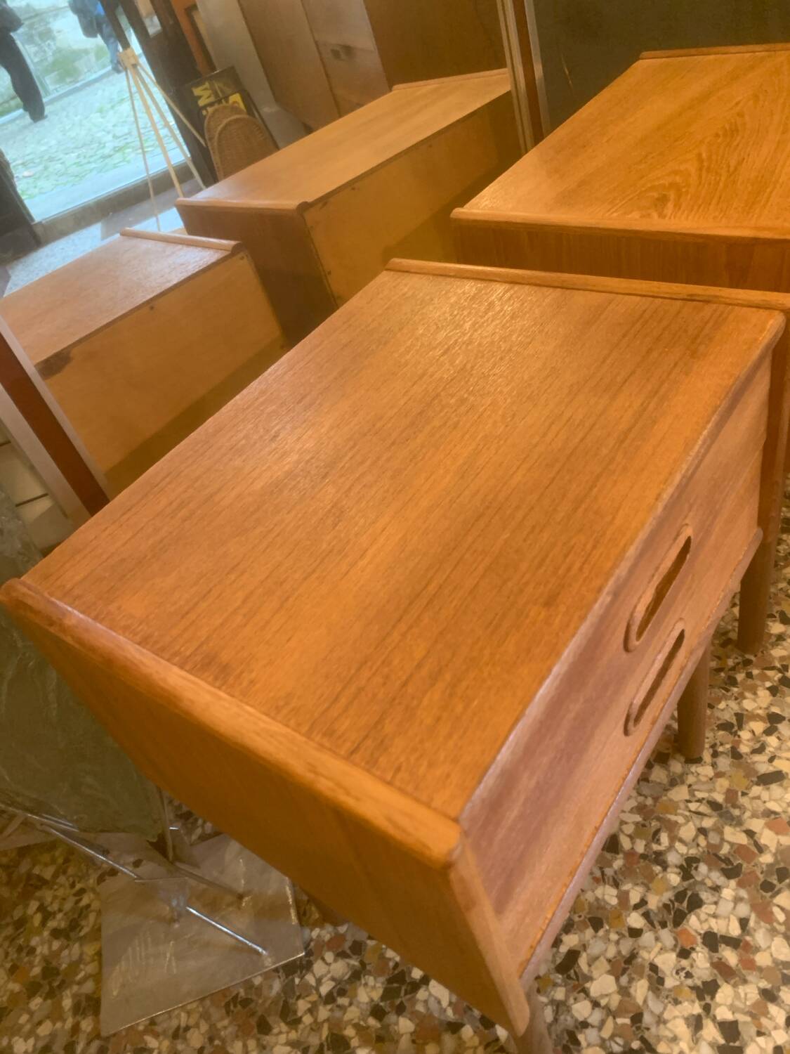 Paire de chevets danois en teck mid-century