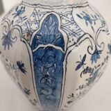 Delft vase signed from the nineteenth