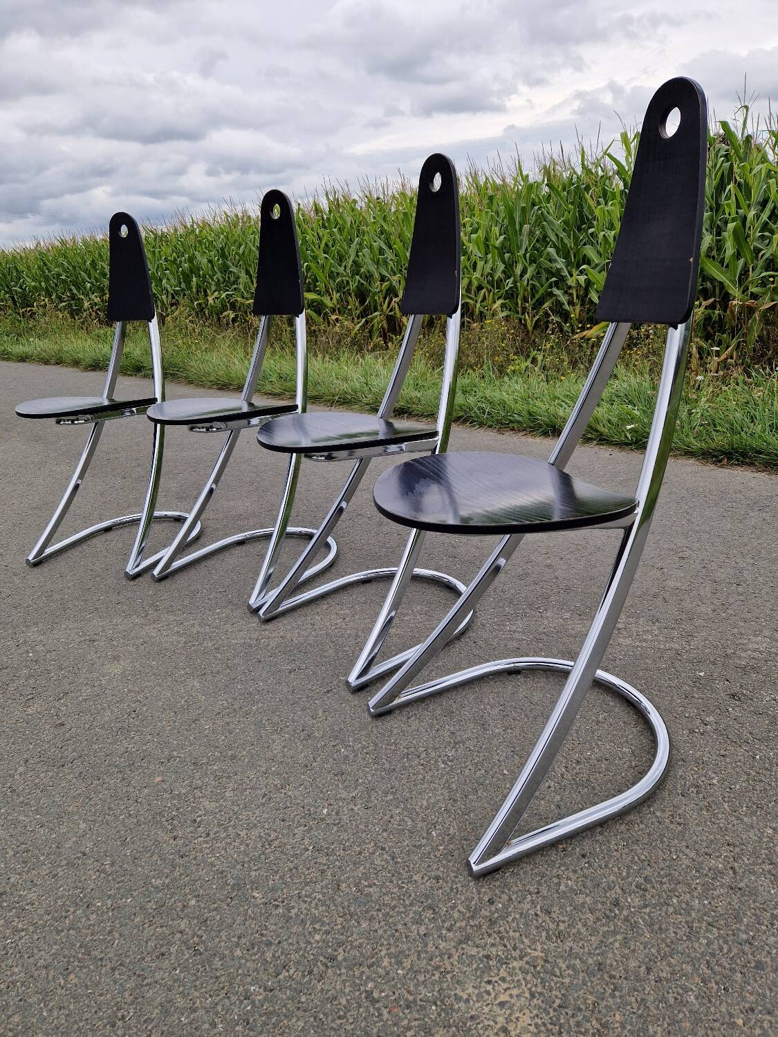 Set of 4 MIRIMA chairs from the Aria collection