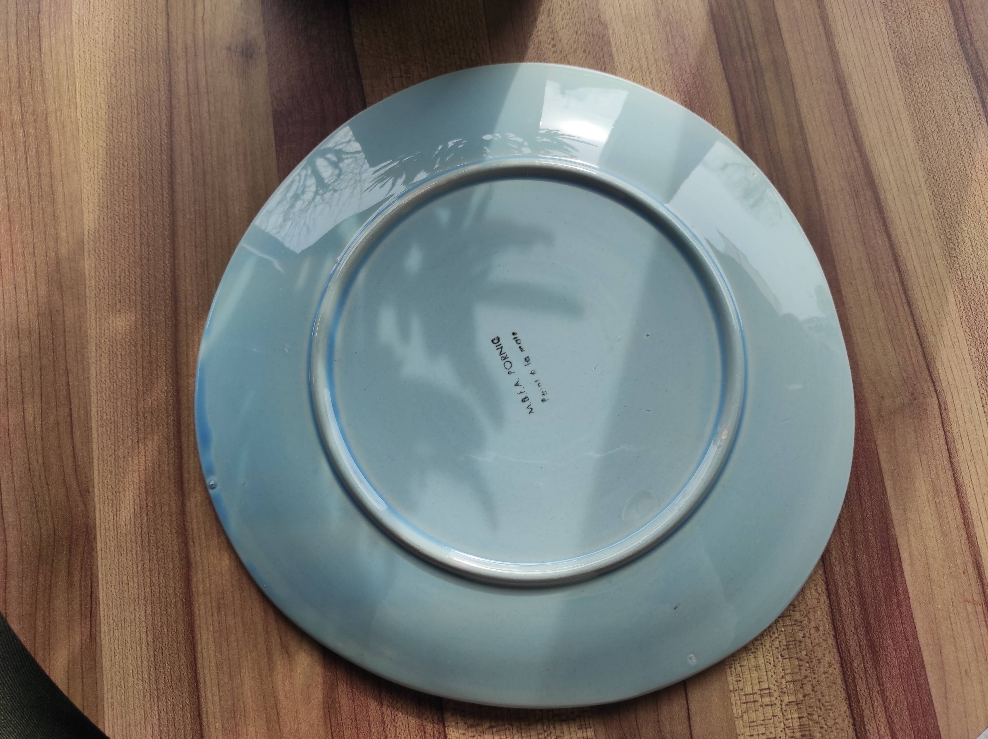 Fish pattern plate Bernard Serraz MBFA Pornic