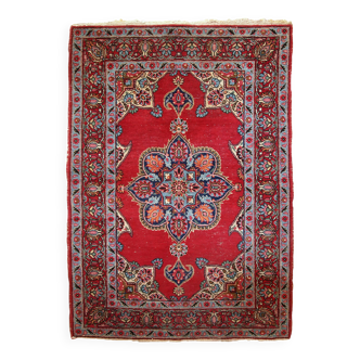 Tapis vintage fait main Kazvin en laine rouge vif (100cm x 144cm)