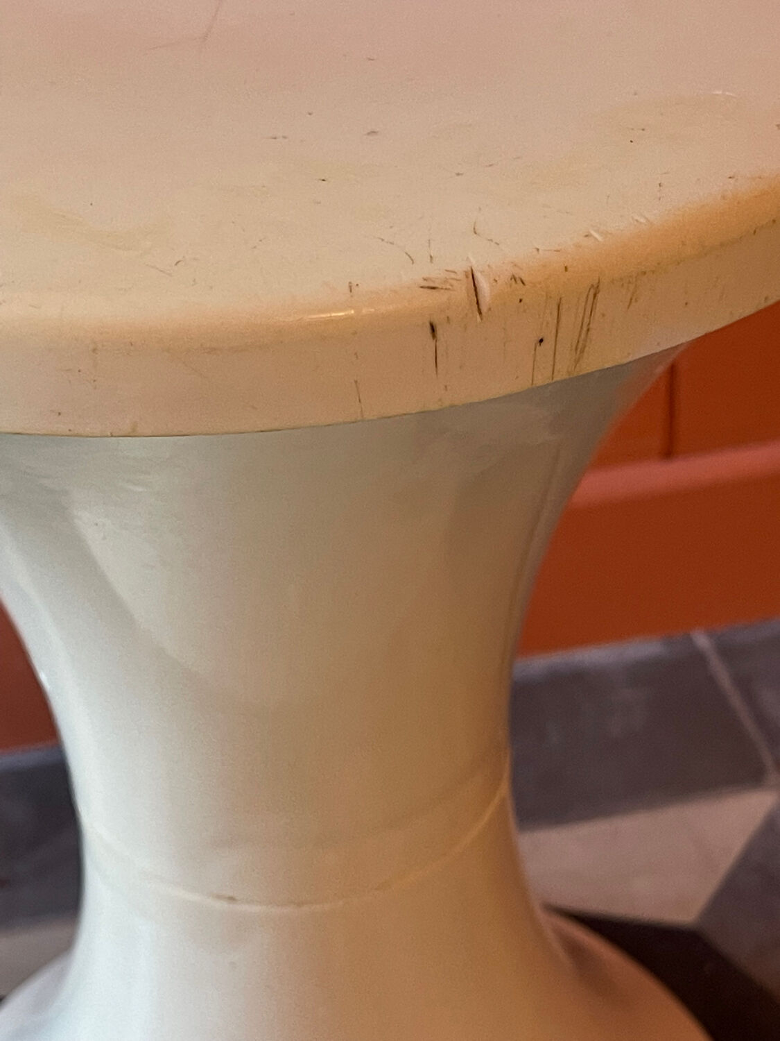 Tam-tam stool