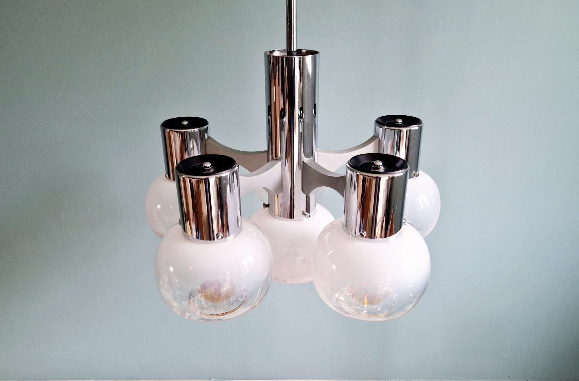 Lustre Mazzega en verre de Murano et métal chromé, années 70