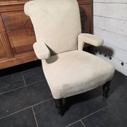 Napoleon III crapaud armchair with a reclined backrest