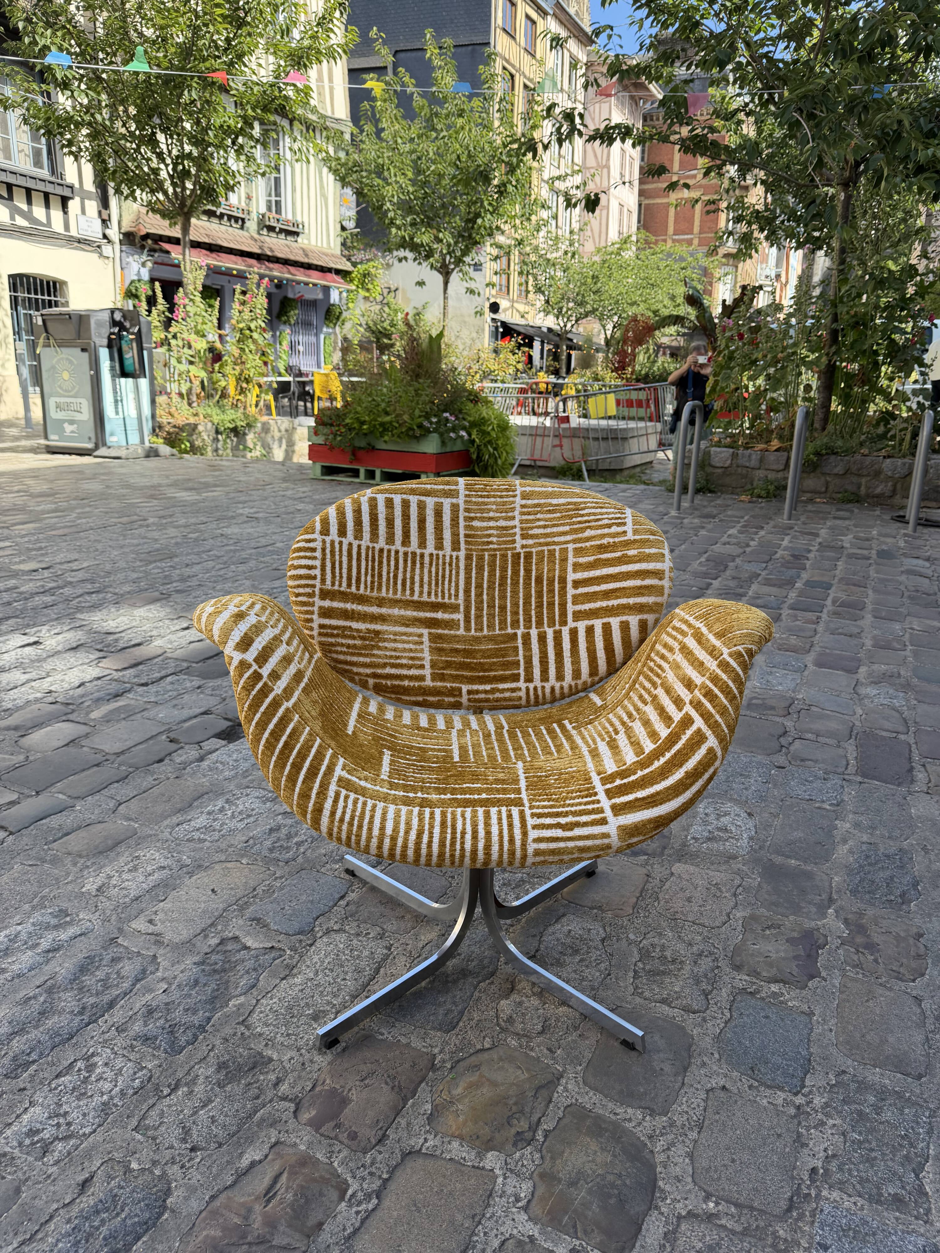 Fauteuil tulip midi de pierre paulin edition artifort
