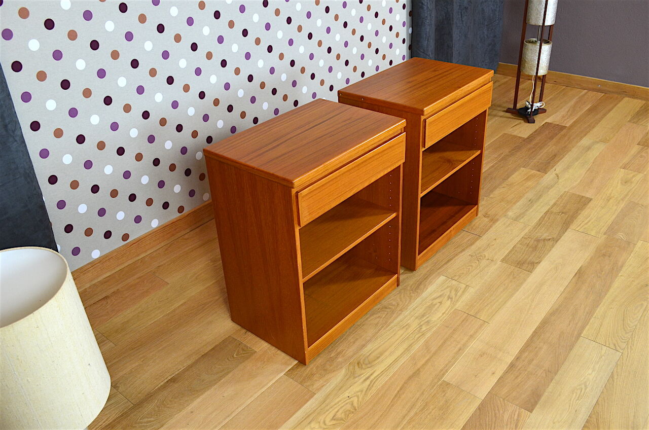 Low 1960 teak Scandinavian Design furniture