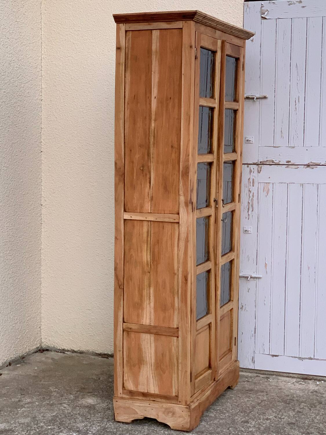 Parisian wardrobe in raw wood with engraved glass from 1920.