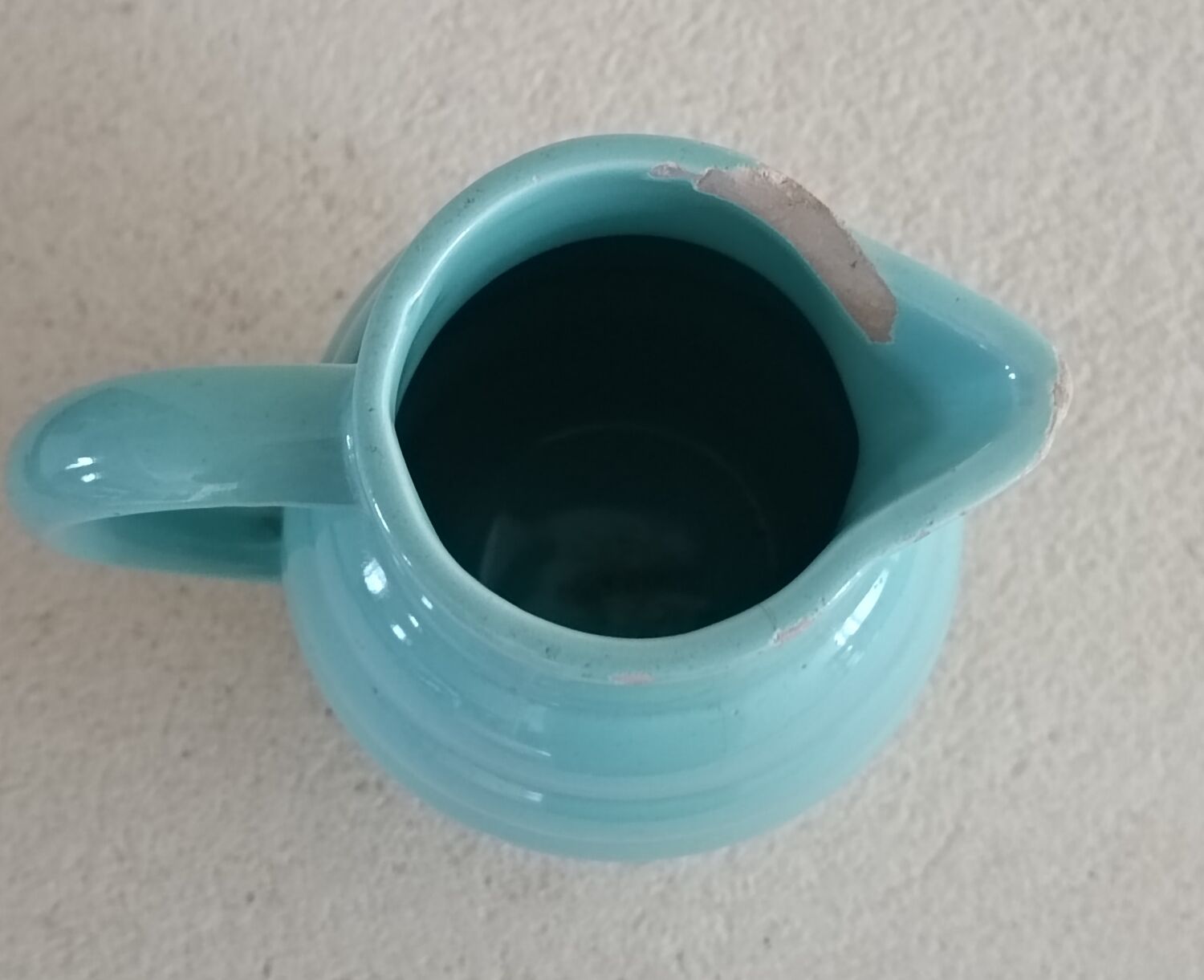 Pitcher iron earth Saint Clement