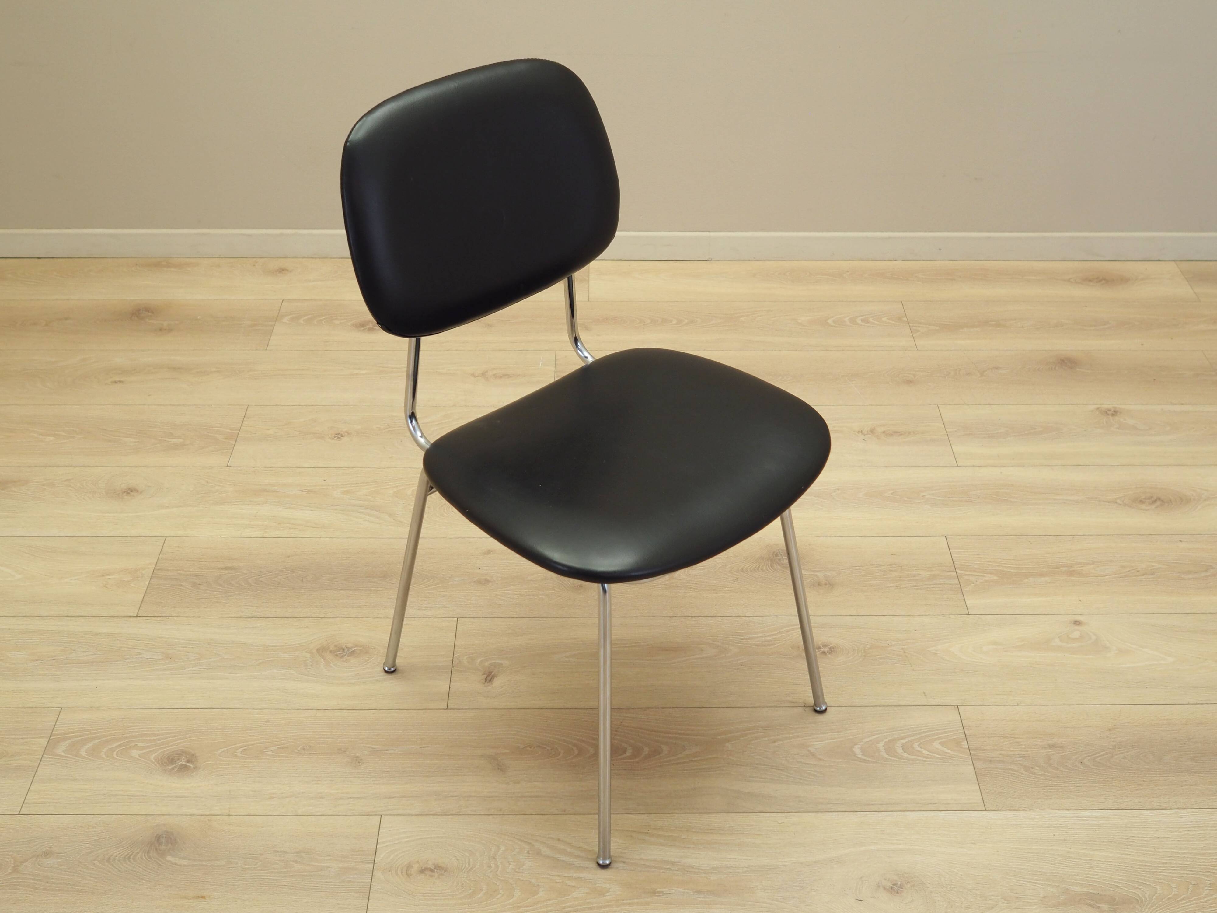 Chair, Italian design, 1970s, production: Italy