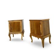 Tables de chevet italiennes en placage de noyer du milieu du siècle, années 1960.