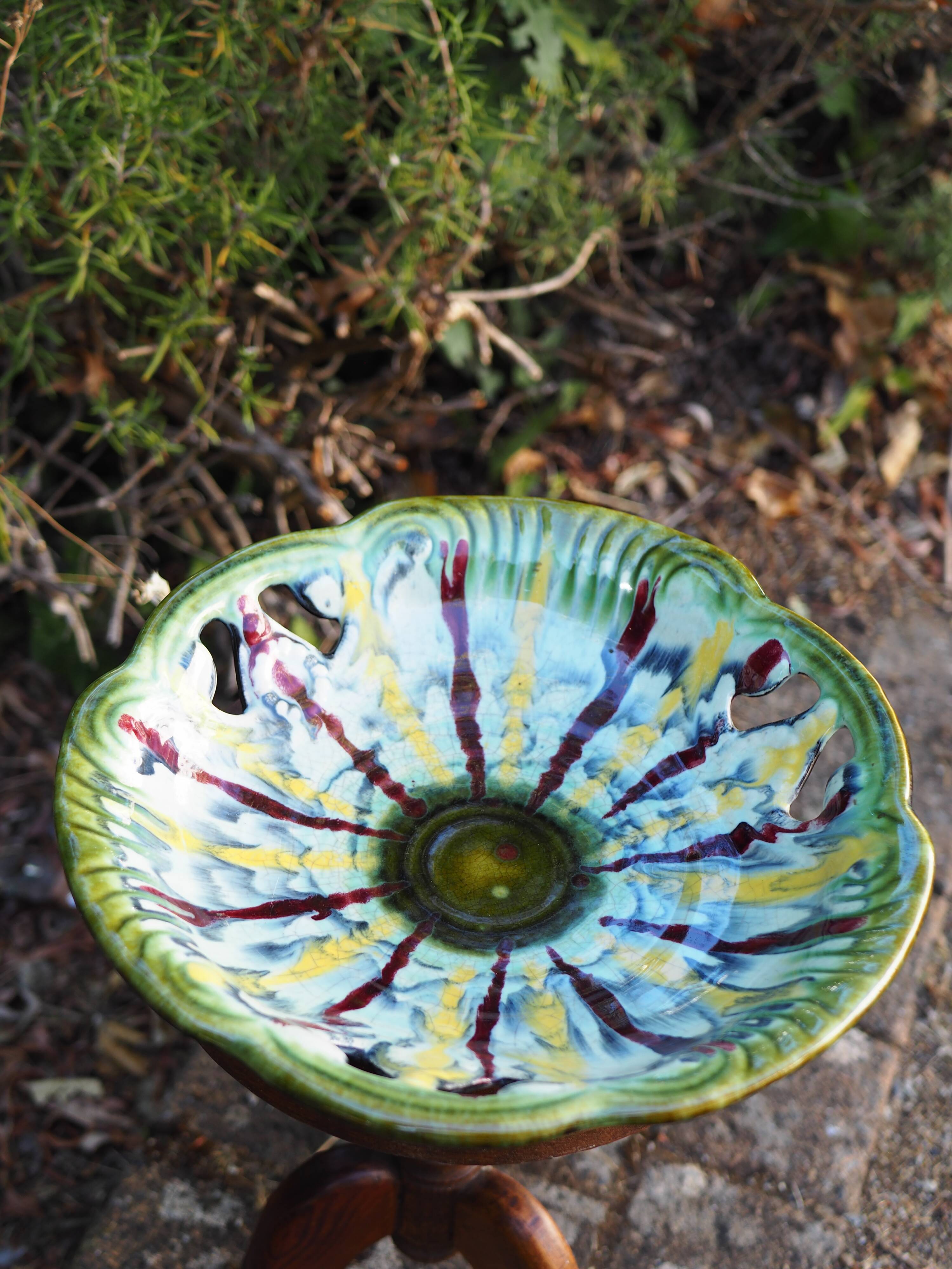 Coupe à fruit ajourée à coulures jaunes et rouges - Fat lava, West Germany - années 70