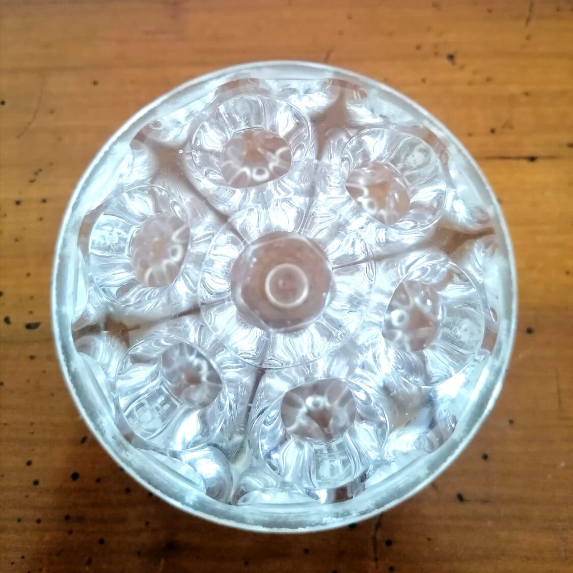 Pique fleurs en verre de Reims