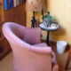 Fauteuil crapaud velours rose