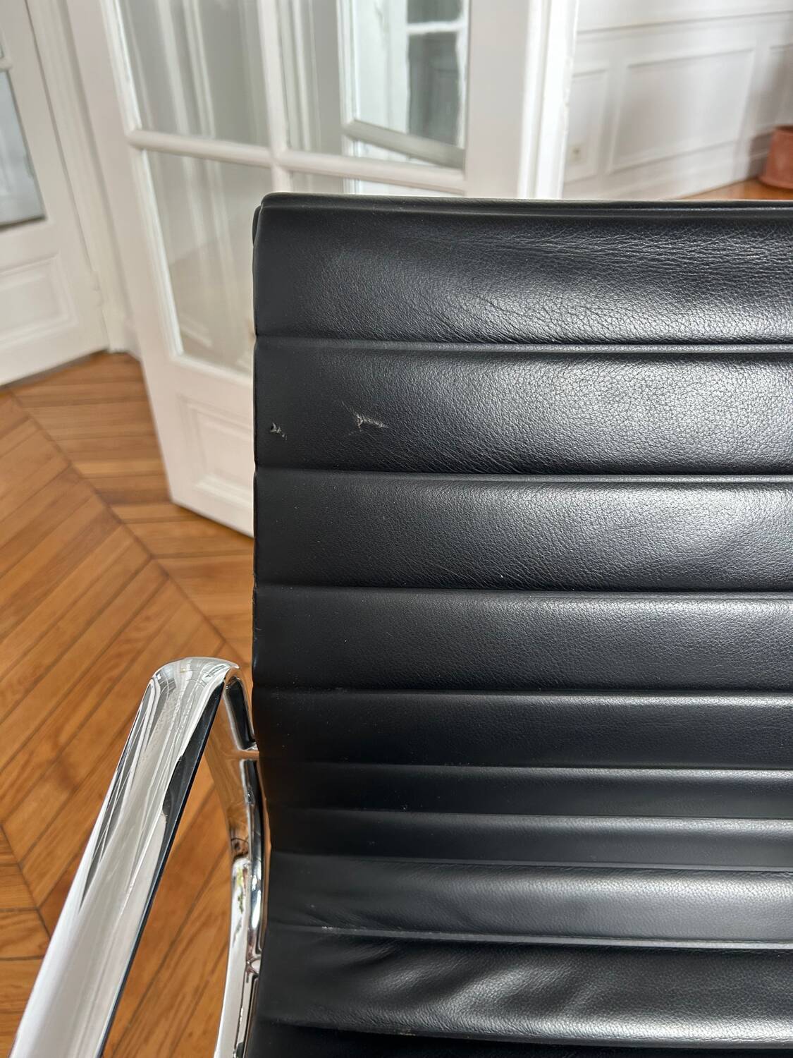 Eames Office Chair EA118 Leather