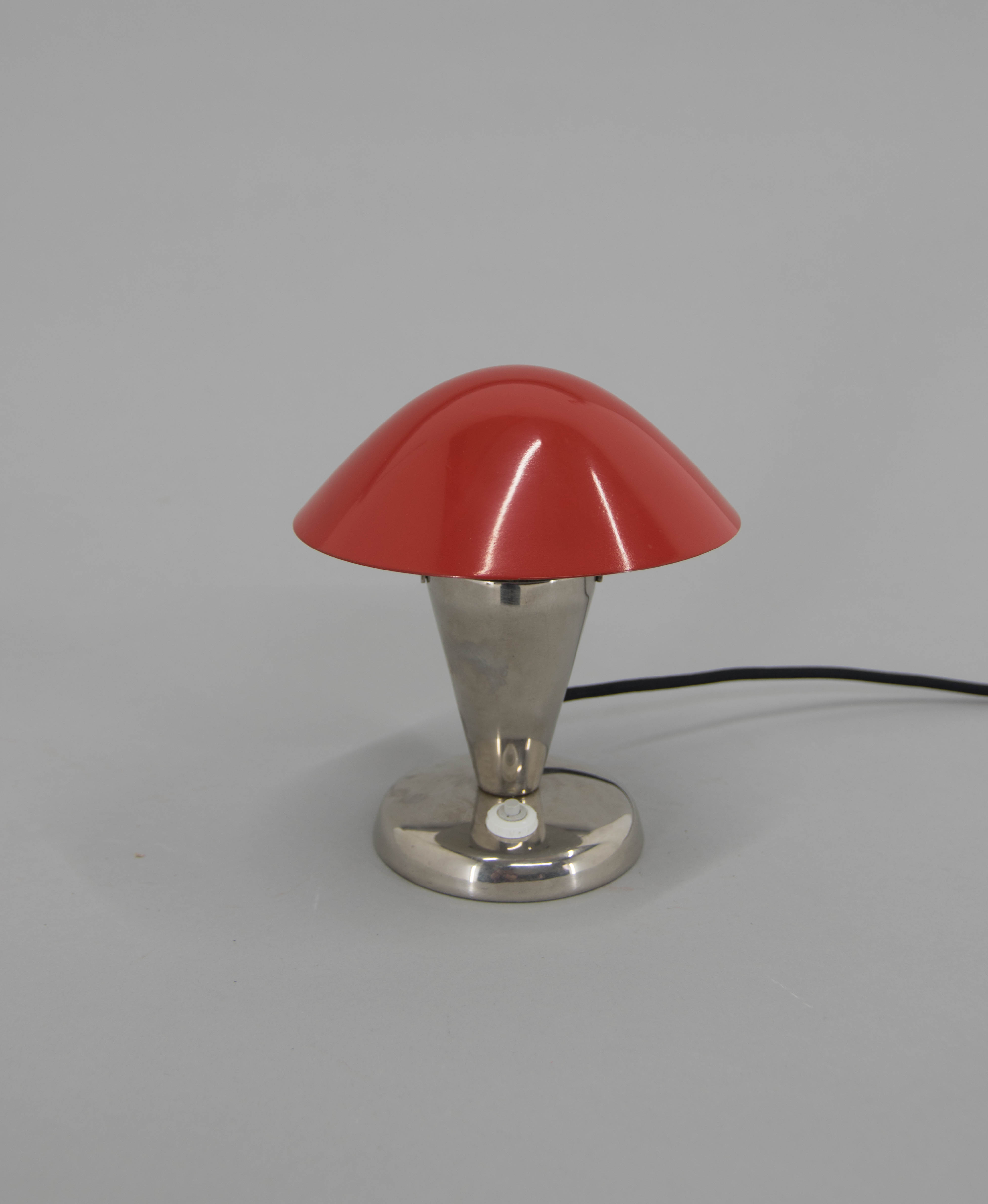 Bauhaus bedside lamp with flexible shade, 1930