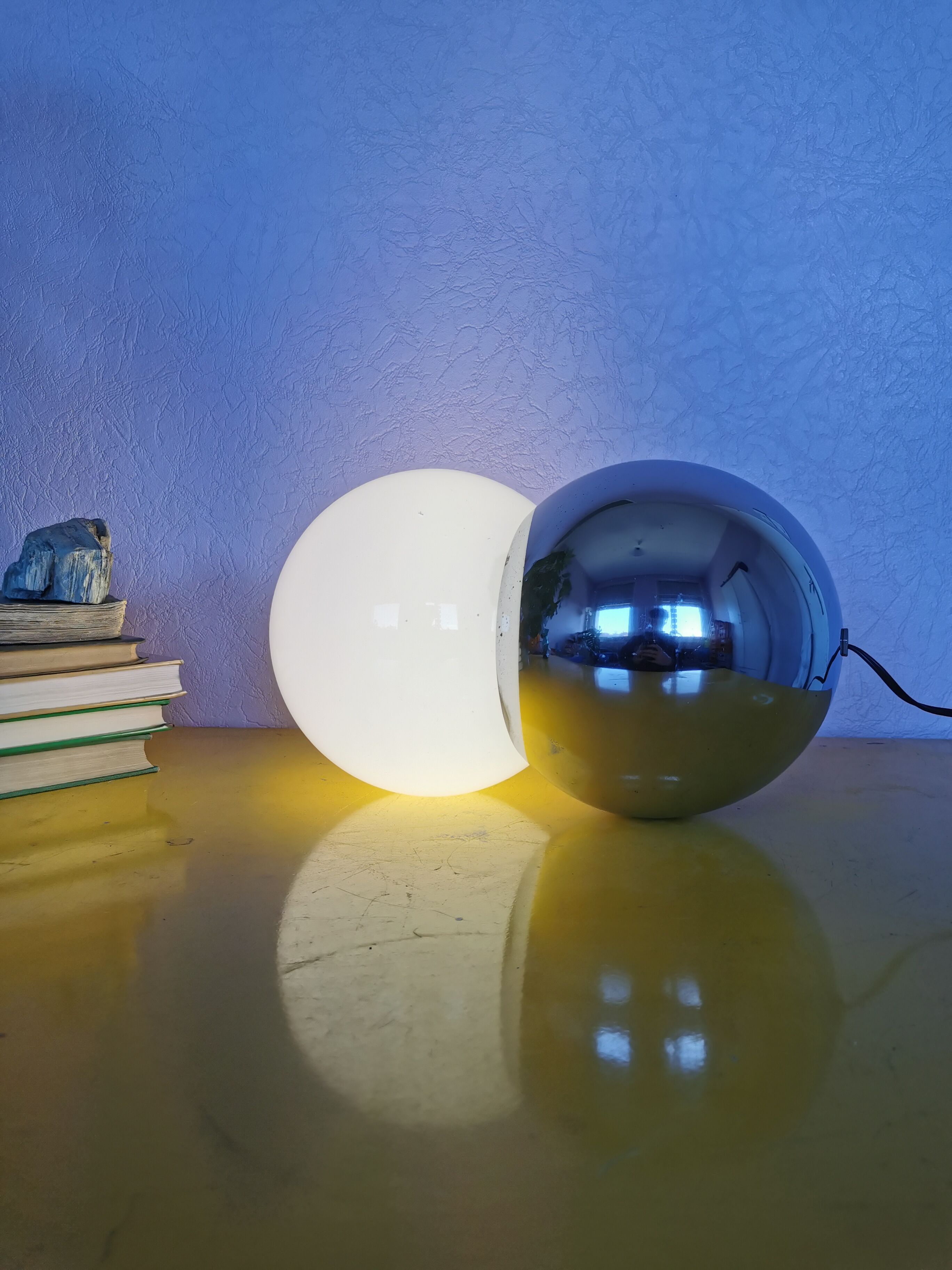 Lamp molecule, two balls, globe in opaline and stainless steel, 1970
