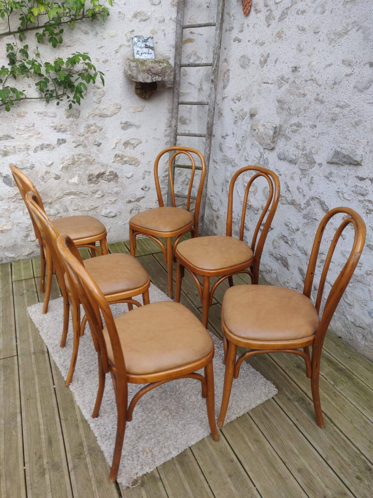 Suite of 6 bistro chairs