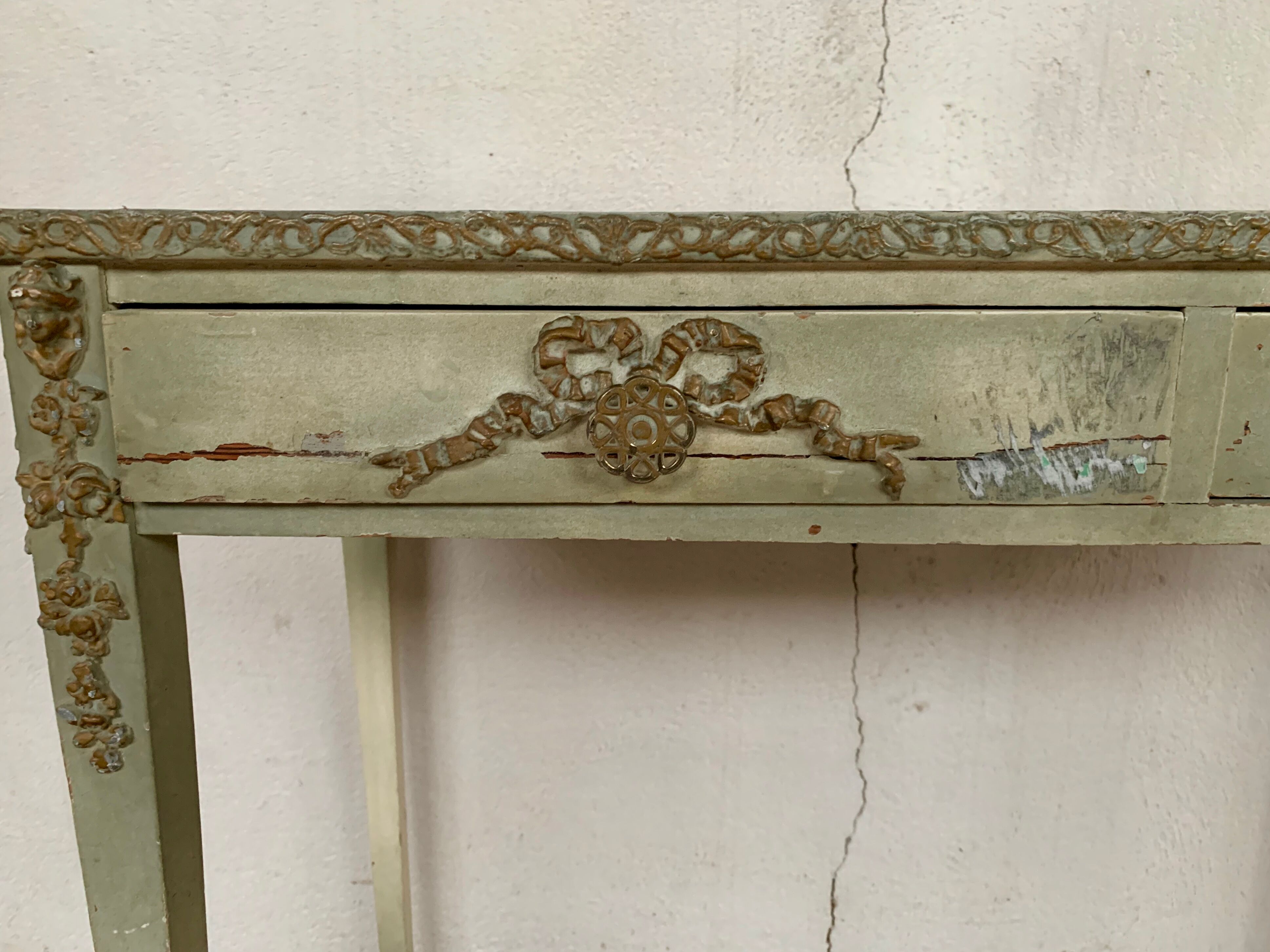 Console, Louis XVI style in pine with original grey patina