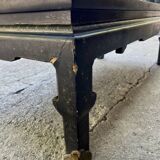 Chinese coffee table with mother-of-pearl and ivory stone inlays