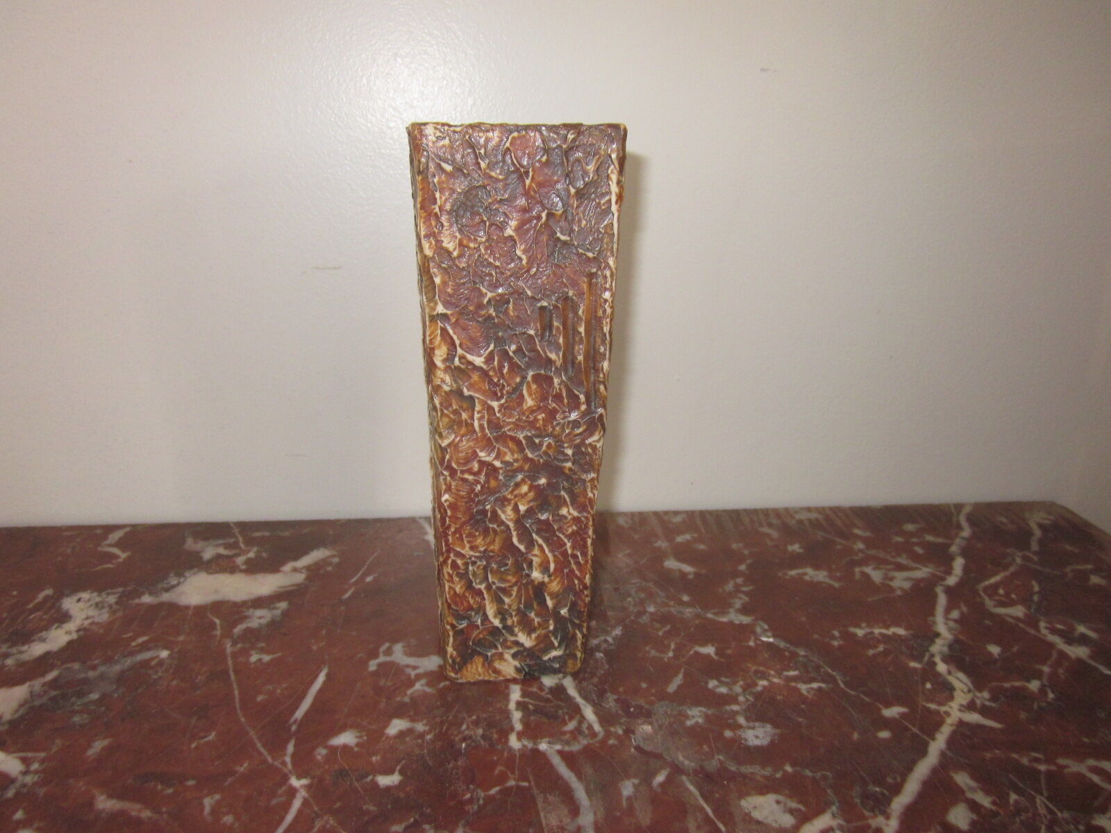 Ciboure sandstone vase