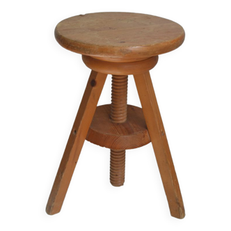 Screw stool